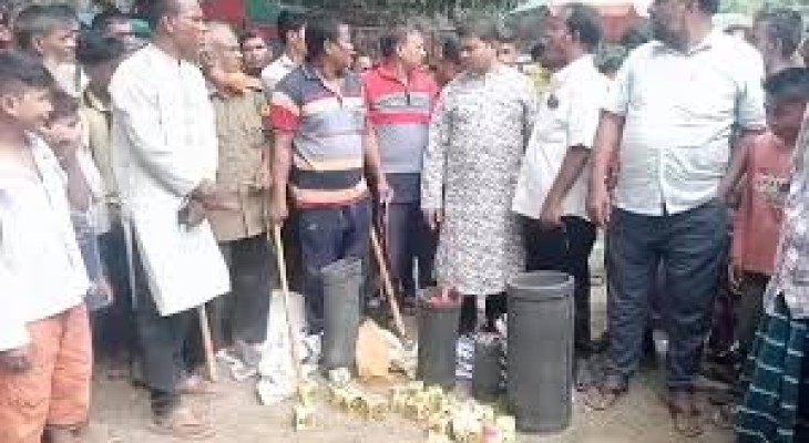 গাইবান্ধার ঠাকুর বাড়ির মেলায় জুয়ার আসর