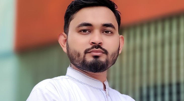 নীল আলো জ্বলে, বাস্তবতা বদলায় না