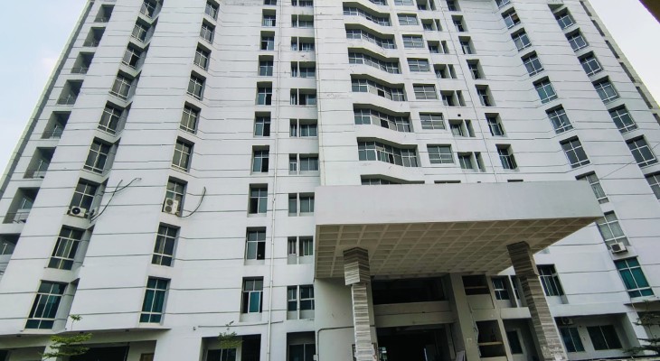 ডুয়েটে নামফলক সংকটে শিক্ষার্থীদের ভোগান্তি