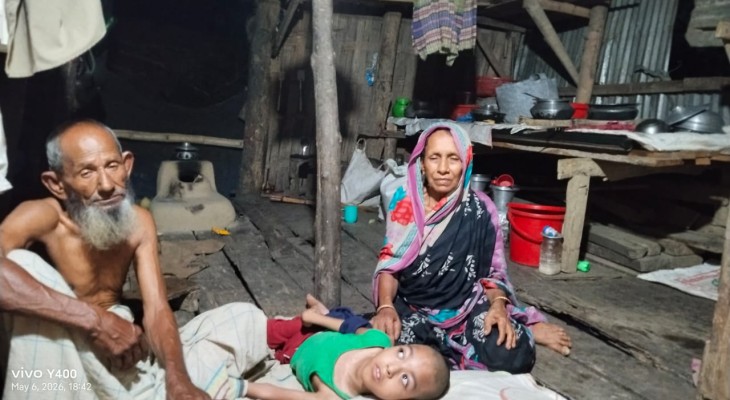 রাঙামাটিতে প্রতিবন্ধী নাতির পাশে ফ্রান্স প্রবাসীর মানবিক সহায়তা