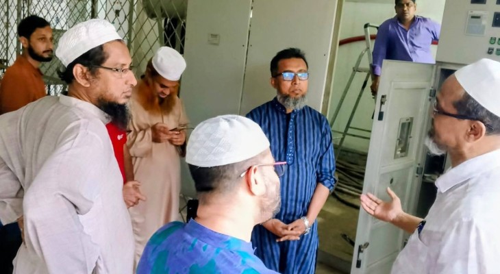 ডুয়েট সাব-স্টেশনের মেরামত কাজ পরিদর্শনে উপাচার্য