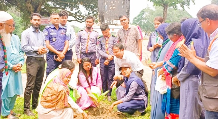 “সবুজ ও পরিচ্ছন্ন বীরগঞ্জ” কর্মসূচির শুভ উদ্বোধন