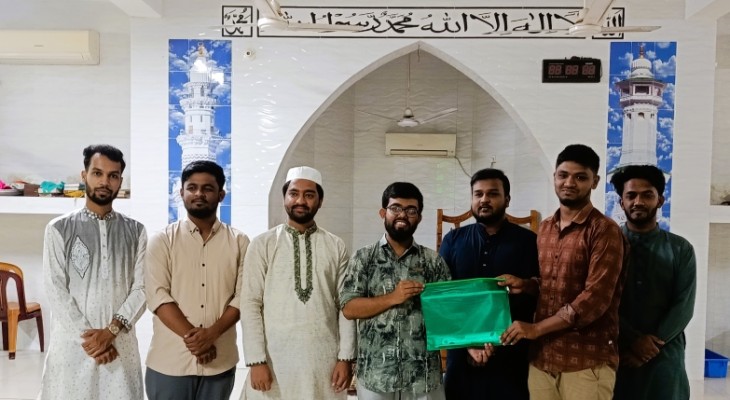 অনার্স পরীক্ষার্থীদের নিয়ে ভিক্টোরিয়া কলেজ শিবিরের দোয়া অনুষ্ঠান