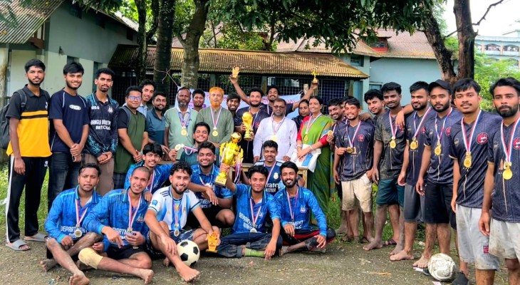 এমসি কলেজ বাংলা বিভাগের ফুটবলে চ্যাম্পিয়ন মাস্টার্স
