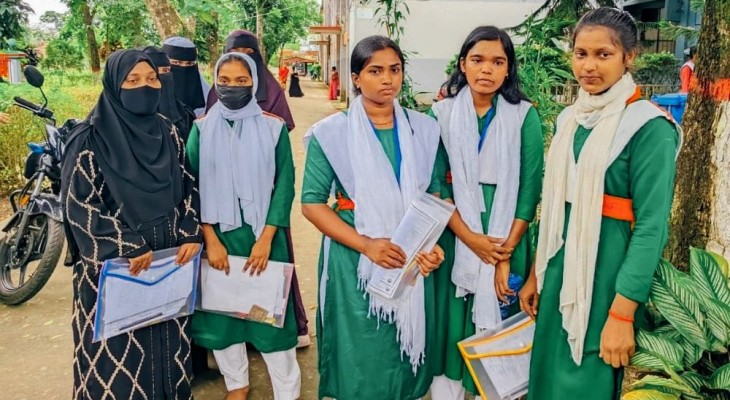 গাফিলতিতে প্রবেশপত্র নেই ৯ পরীক্ষার্থীর