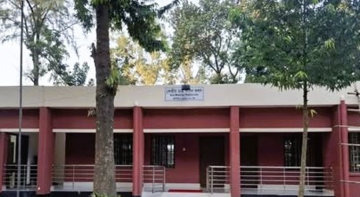 শিক্ষার্থীদের স্বার্থসংশ্লিষ্ট জাকসুর ১৩ দফা দাবি