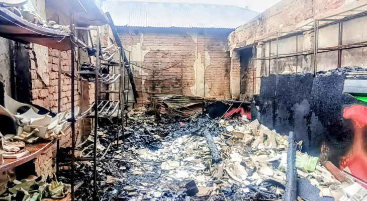 শ্রীপুরে ভয়াবহ অগ্নিকাণ্ডে ৩০ লাখ টাকার ক্ষতি