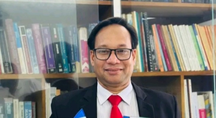 বাকৃবির কোষাধ্যক্ষ পদে অধ্যাপক আক্তারুজ্জামান খান