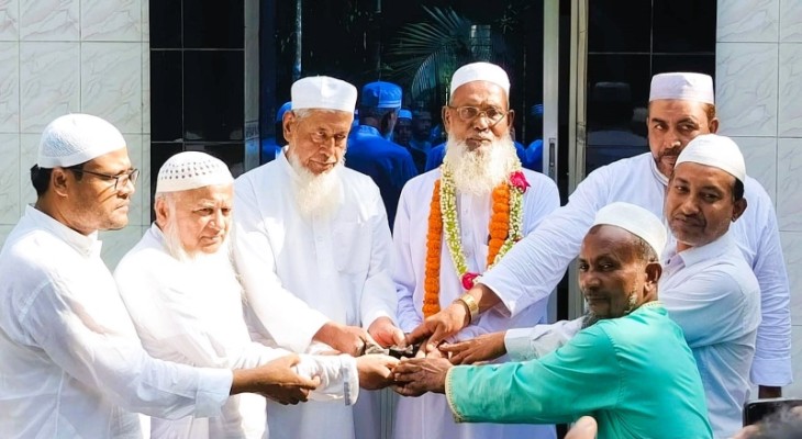দুই যুগের বেশি ইমামতি শেষে মাওলানা মোস্তফা কামাল বিদায়