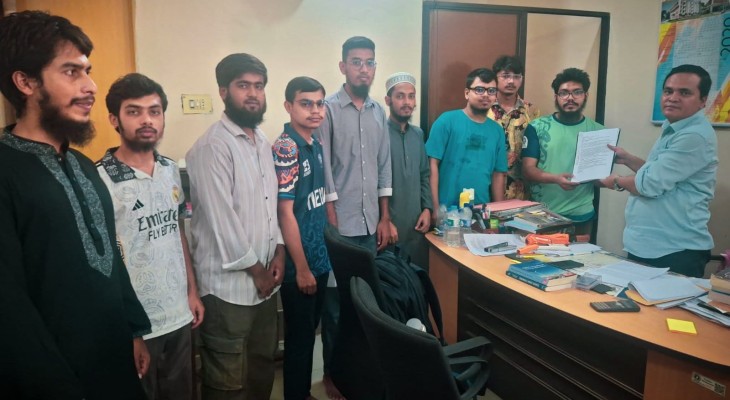 রুয়েটে বাধ্যতামূলক স্বাস্থ্য বিমা বাতিলের দাবিতে স্মারকলিপি প্রদান