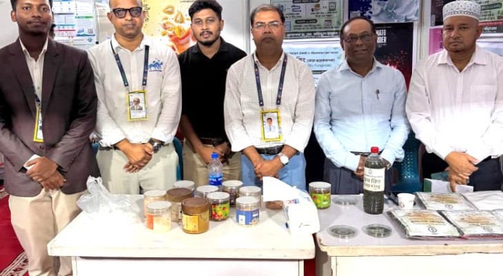 বাংলাদেশ ইনোভেশন ফেয়ারে প্রশংসা কুড়াচ্ছে হাবিপ্রবি শিক্ষক মারুফের ৯ খাদ্যপণ্য