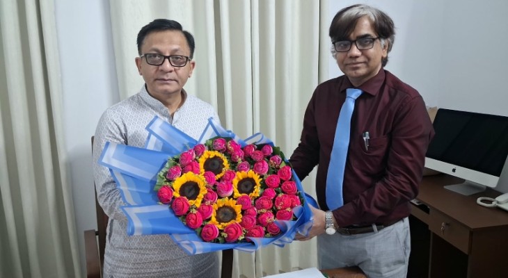 বাণিজ্য, শিল্প এবং বস্ত্র ও পাট মন্ত্রীর সঙ্গে সিকৃবি ভিসির সৌজন্য সাক্ষাৎ