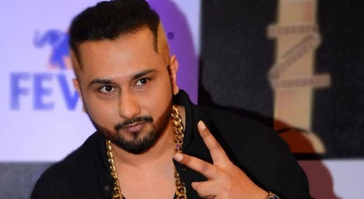 বিতর্ক পিছু ছাড়ছে না ইয়ো ইয়ো হানি সিংয়ের