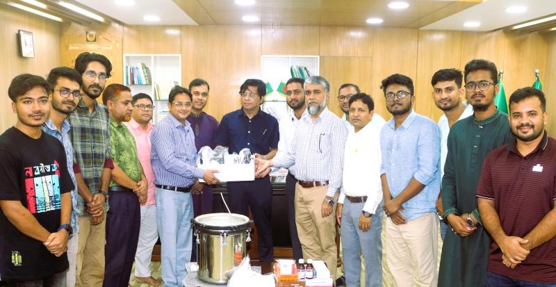 জুলাই শহিদদের স্মরণে গোবিপ্রবিকে এসকেএফের গবেষণা সহায়তা